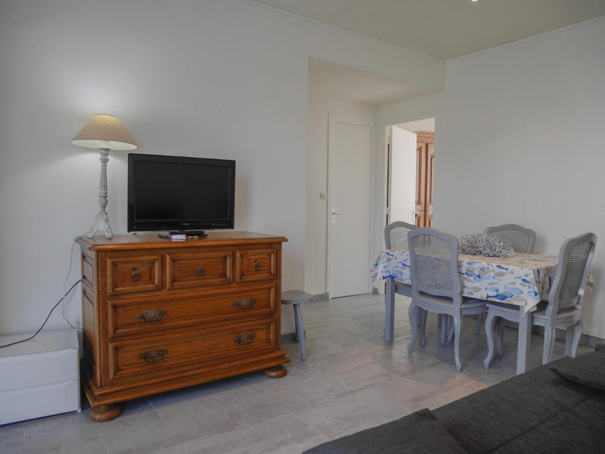 Appartement Renove En Plein Centre De Palais Avec Cour Ensoleillee, Proche Du Port, Animaux Acceptes - Fr-1-418-222 Buitenkant foto