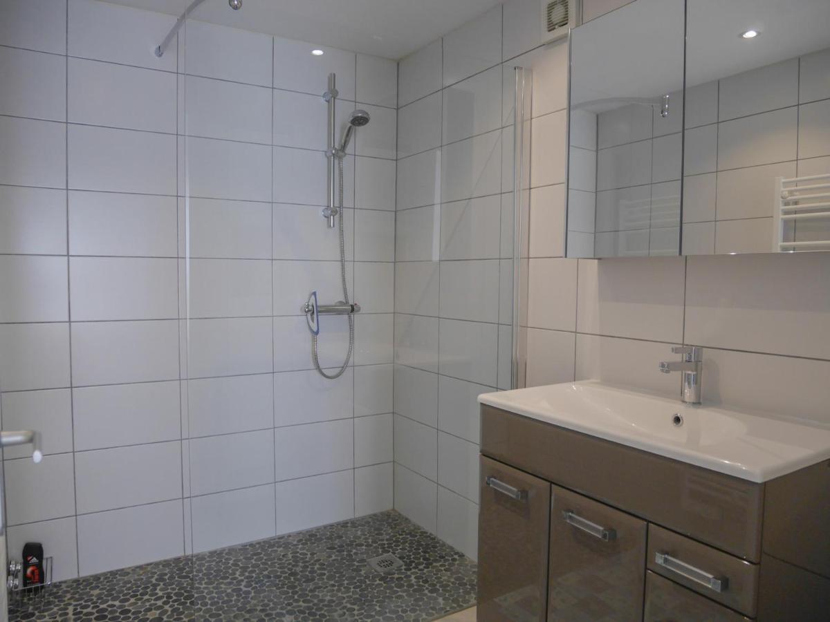 Appartement Renove En Plein Centre De Palais Avec Cour Ensoleillee, Proche Du Port, Animaux Acceptes - Fr-1-418-222 Buitenkant foto