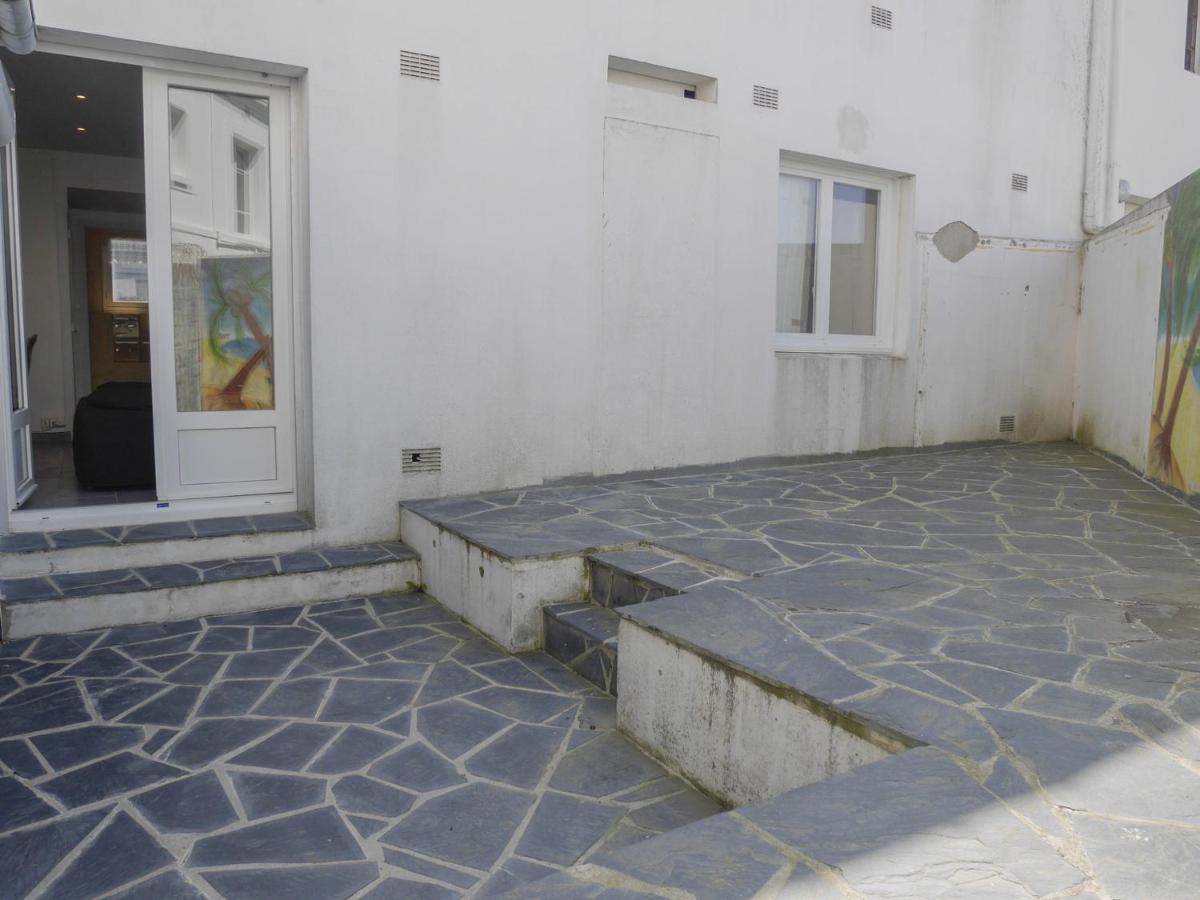 Appartement Renove En Plein Centre De Palais Avec Cour Ensoleillee, Proche Du Port, Animaux Acceptes - Fr-1-418-222 Buitenkant foto