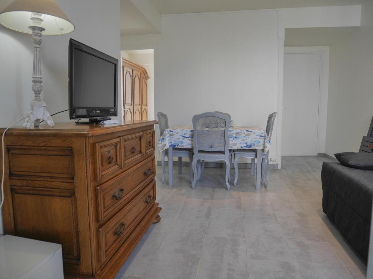 Appartement Renove En Plein Centre De Palais Avec Cour Ensoleillee, Proche Du Port, Animaux Acceptes - Fr-1-418-222 Buitenkant foto